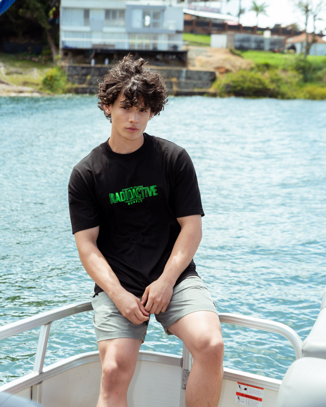 Camiseta Tiburón Radioactive