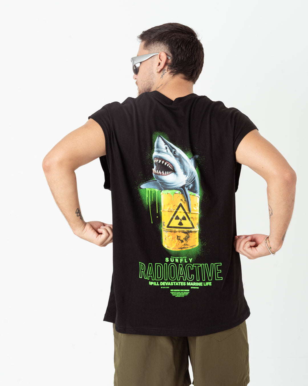 Esqueleto oversize Tiburon radioactivo