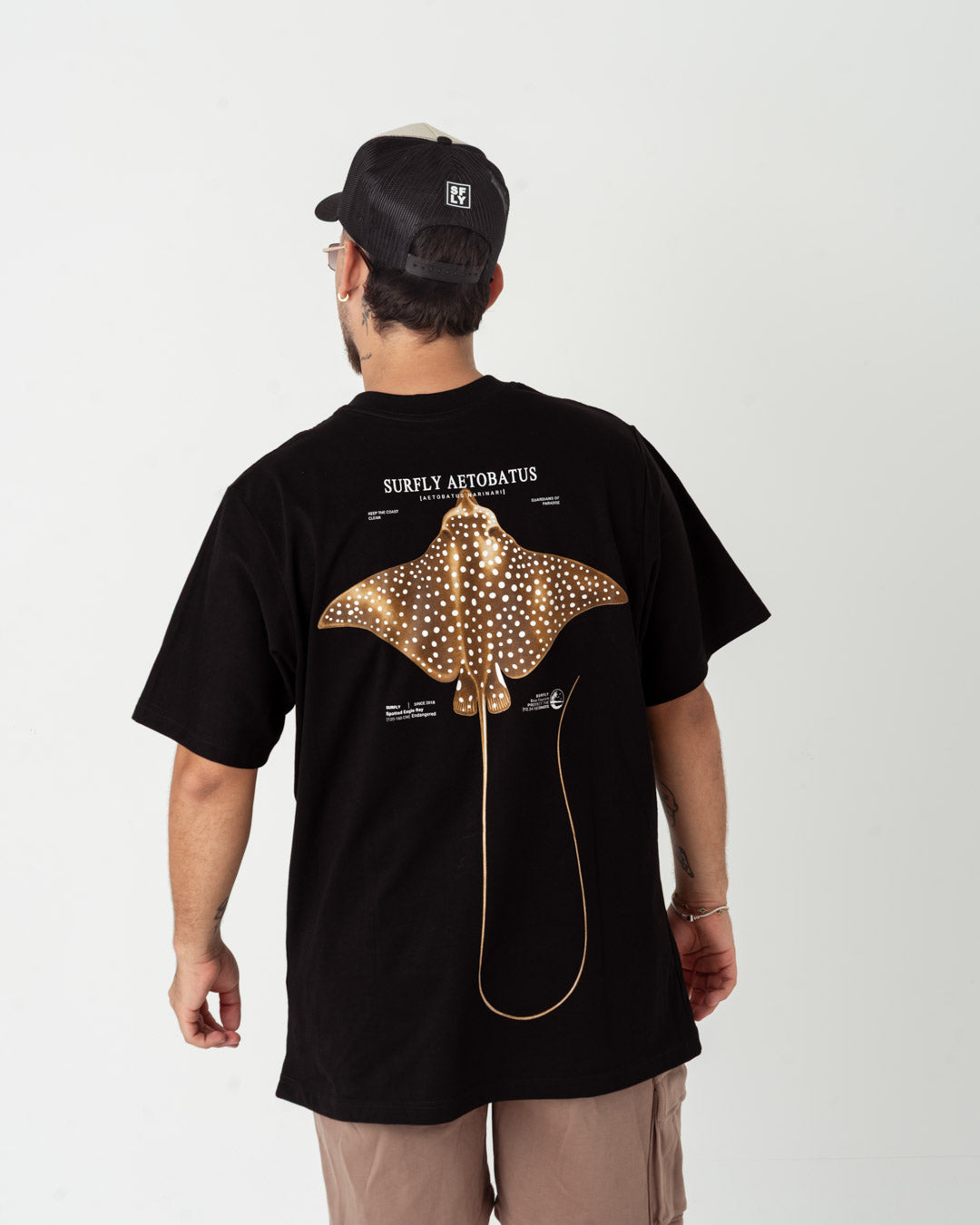 Camiseta Raya  Black ( Mantarraya Aetobatus narinari )