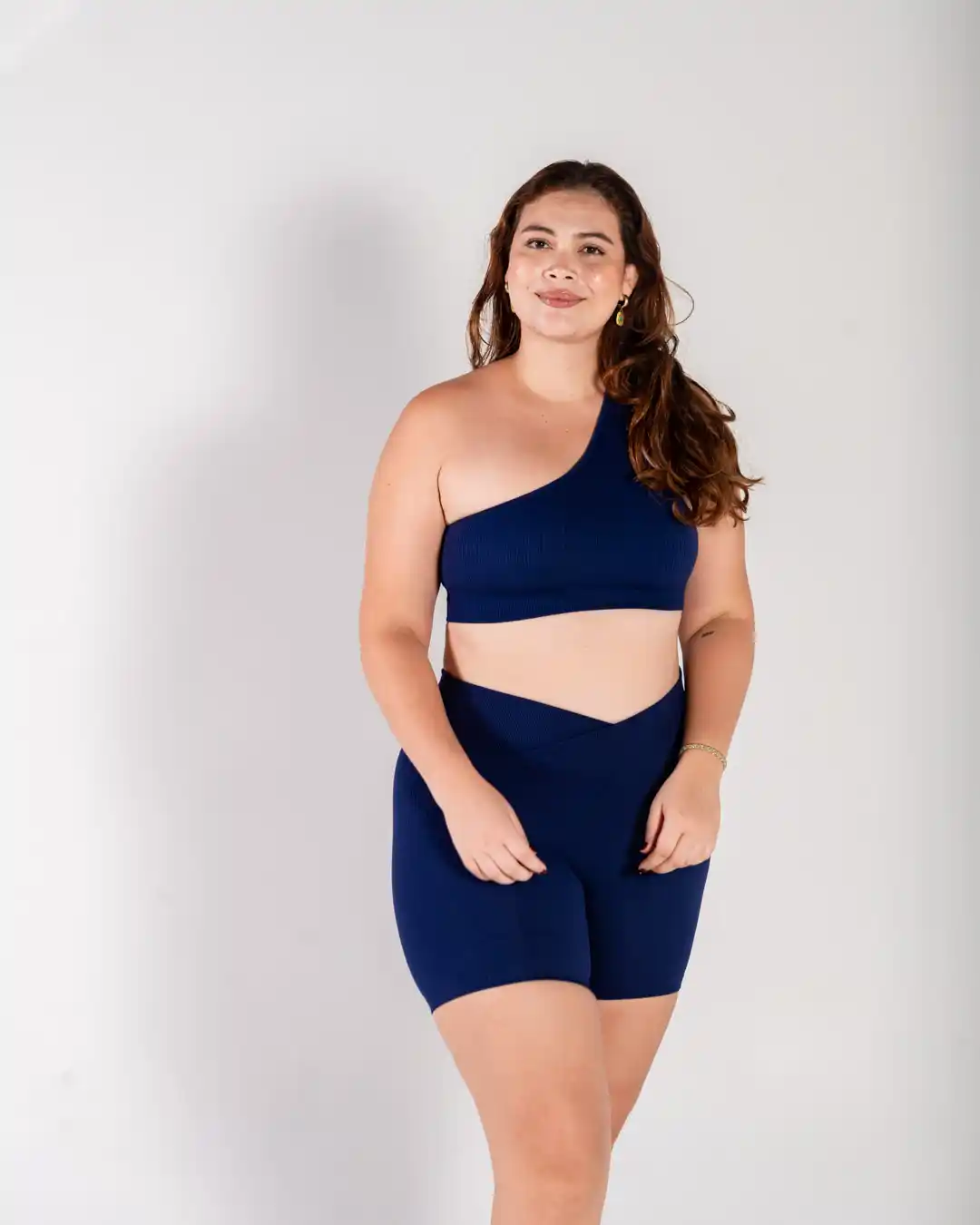 Conjunto licra corta y top cruzado
